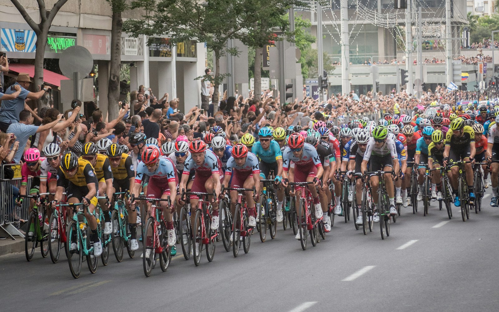 people riding on bicycle during daytimes